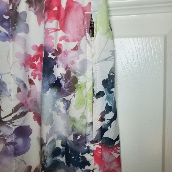 Athleta Savannah Bermuda Shorts Women's S Floral Print Wide-Leg Pull-On Stretch - Picture 3 of 8